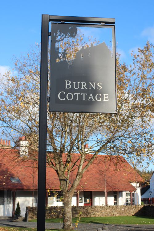 Burns Cottage signpost
