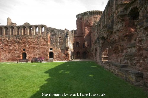 Bothwell Castle