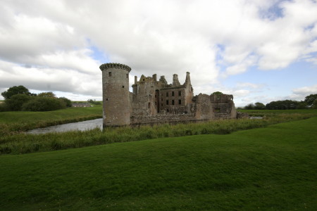 caerlaverock castle