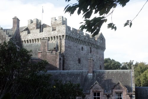 Comlongon hotel/castle