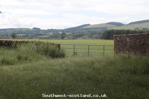 Approach  dalgarnock kirk yard
