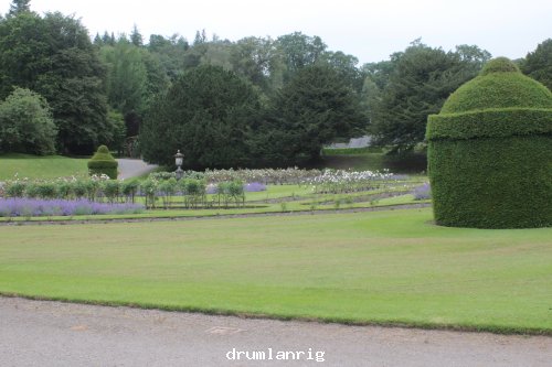 Drumlanrig Castle gardens