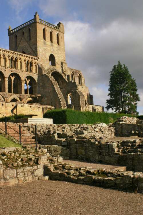 jedburgh abbey 