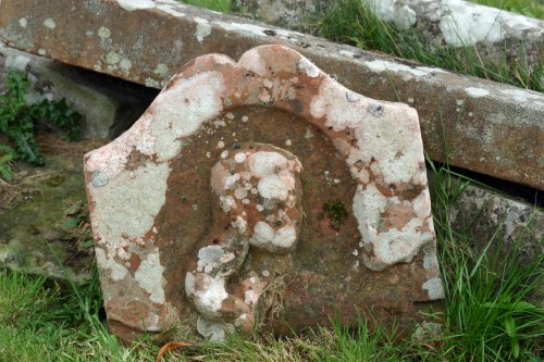 gravestone melrose_abbey