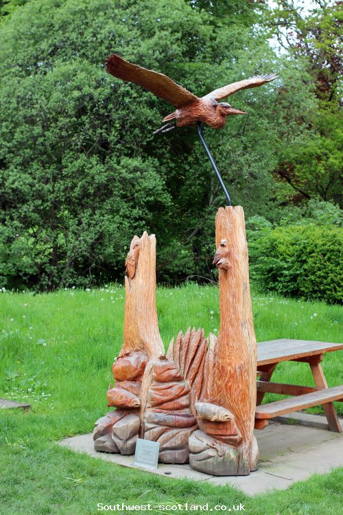 Wood sculpture