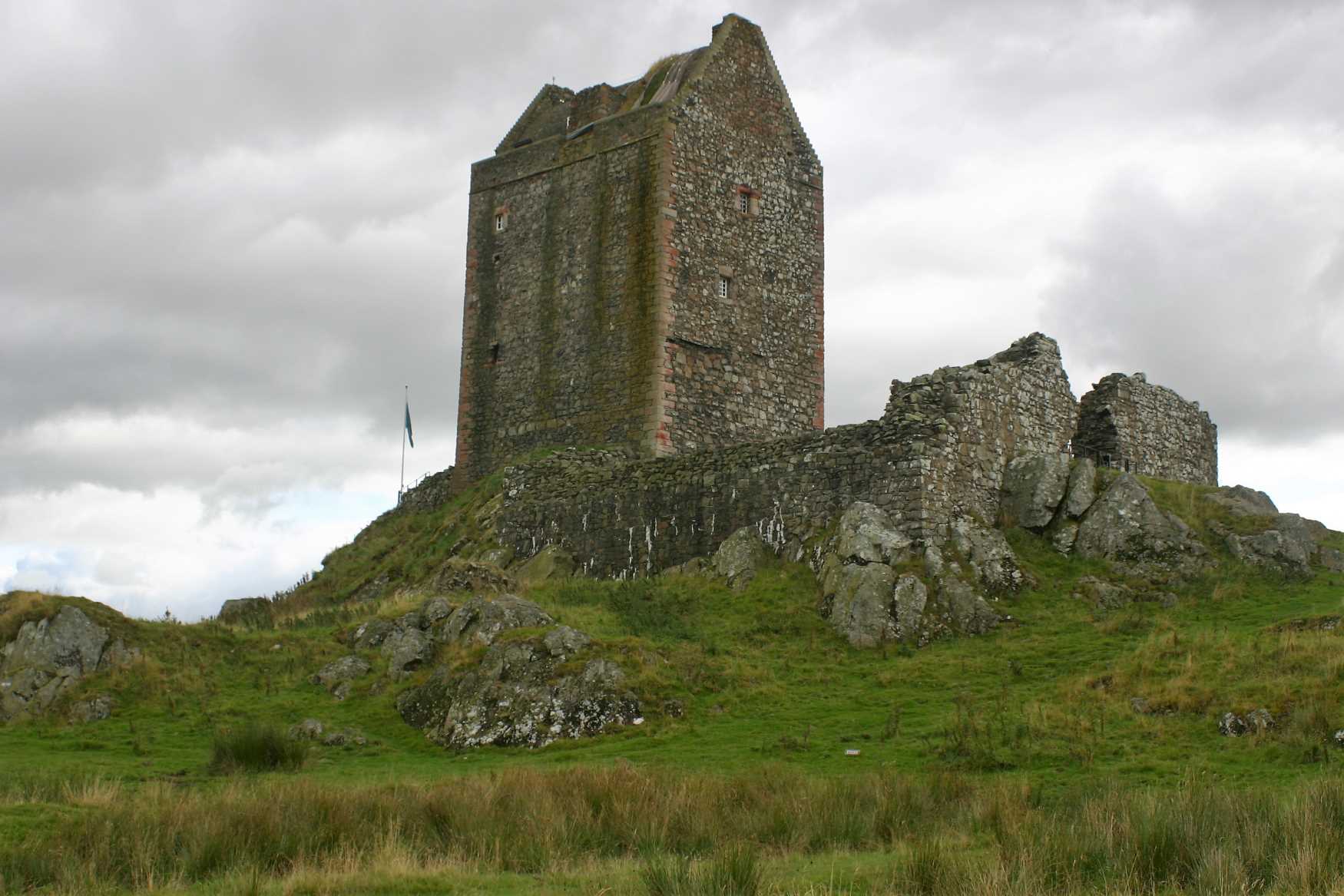 Smailholm tower house