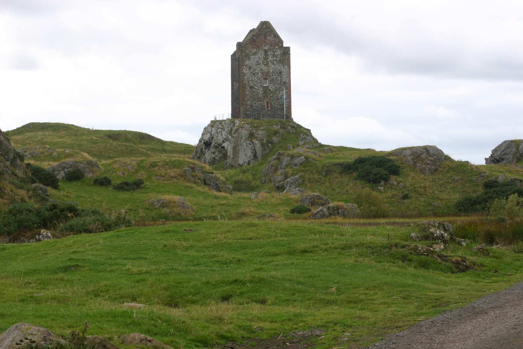 Smailholm tower house