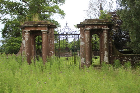 Gateway to demolished mansion