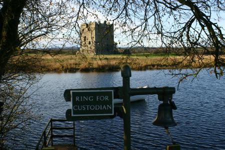 Threave castle access